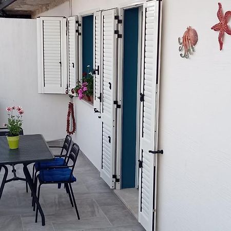 Monolocale Marizzola Apartamento Cala Gonone Exterior foto
